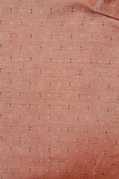 画像3: O1209H 女性用 紬   シルク（正絹） 赤み桃色,  十字 【中古】【USED】【リサイクル】 ★★★★☆【O1209H】 (3)