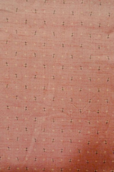 画像4: O1209H 女性用 紬   シルク（正絹） 赤み桃色,  十字 【中古】【USED】【リサイクル】 ★★★★☆【O1209H】 (4)