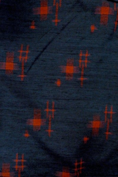 画像3: O1209K 女性用 紬   シルク（正絹） 深い藍,  十字 【中古】【USED】【リサイクル】 ★★★★☆【O1209K】 (3)