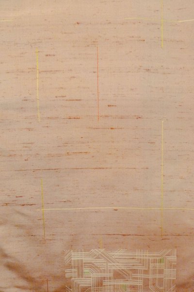 画像4: O1209M 女性用 紬   シルク（正絹） 淡い赤色,  線 【中古】【USED】【リサイクル】 ★★★☆☆【O1209M】 (4)