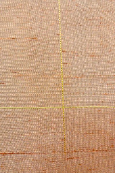 画像5: O1209M 女性用 紬   シルク（正絹） 淡い赤色,  線 【中古】【USED】【リサイクル】 ★★★☆☆【O1209M】 (5)