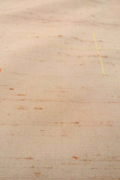 画像10: O1209M 女性用 紬   シルク（正絹） 淡い赤色,  線 【中古】【USED】【リサイクル】 ★★★☆☆【O1209M】 (10)