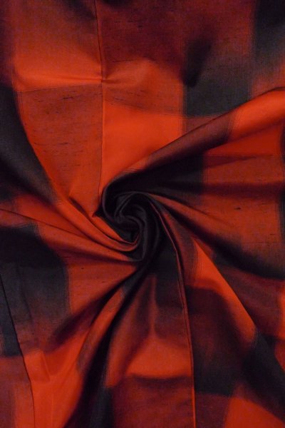 画像11: O1209R 女性用 紬   シルク（正絹） 鮮やか朱赤,  チェック柄 【中古】【USED】【リサイクル】 ★★★★☆【O1209R】 (11)