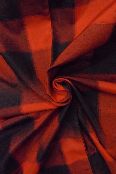 画像12: O1209R 女性用 紬   シルク（正絹） 鮮やか朱赤,  チェック柄 【中古】【USED】【リサイクル】 ★★★★☆【O1209R】 (12)