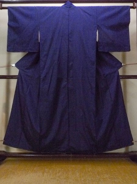 画像1: O1209S 女性用 紬   シルク（正絹） 深い青,  縞 【中古】【USED】【リサイクル】 ★★★★☆【O1209S】 (1)