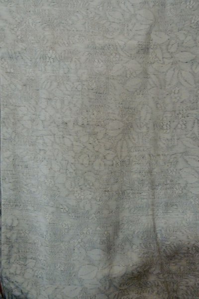 画像4: O1210A 女性用 紬   シルク（正絹） 薄い灰色,  花 【中古】【USED】【リサイクル】 ★★★☆☆【O1210A】 (4)