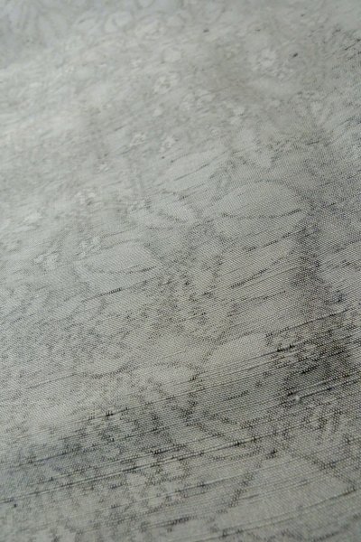 画像9: O1210A 女性用 紬   シルク（正絹） 薄い灰色,  花 【中古】【USED】【リサイクル】 ★★★☆☆【O1210A】 (9)
