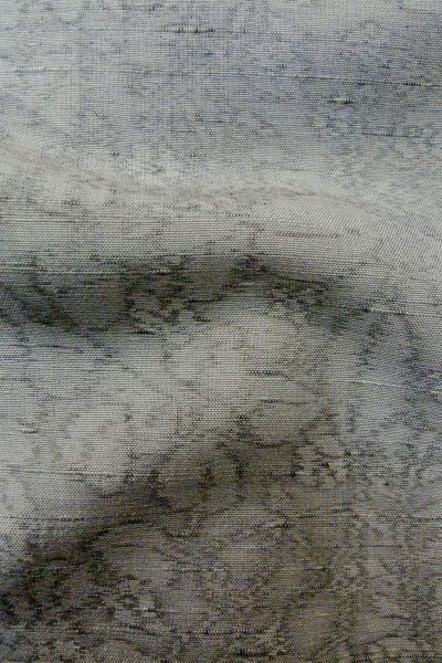 画像11: O1210A 女性用 紬   シルク（正絹） 薄い灰色,  花 【中古】【USED】【リサイクル】 ★★★☆☆【O1210A】 (11)