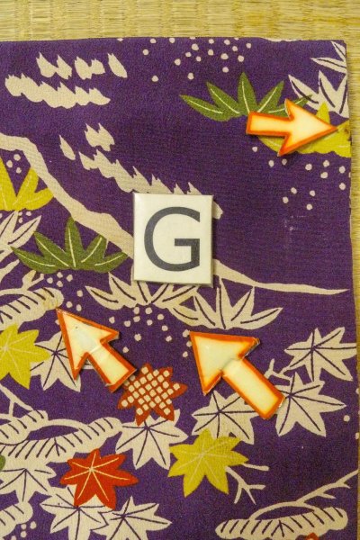 画像20: O1225A 女性用 女の子用着物   シルク（正絹） 深い紫色,  桜 【中古】【USED】【リサイクル】 ★☆☆☆☆【O1225A】 (20)