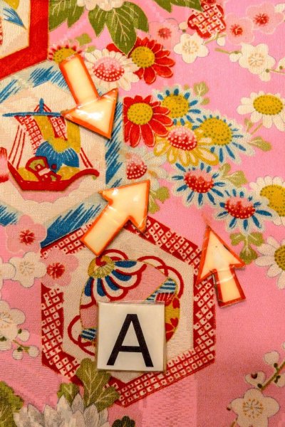 画像14: O1225B 女性用 女の子用着物   シルク（正絹） 光沢のある桃色,  ぼたん 【中古】【USED】【リサイクル】 ★★☆☆☆【O1225B】 (14)