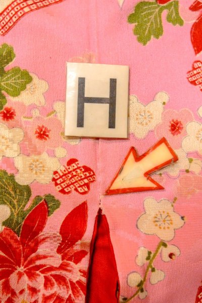 画像21: O1225B 女性用 女の子用着物   シルク（正絹） 光沢のある桃色,  ぼたん 【中古】【USED】【リサイクル】 ★★☆☆☆【O1225B】 (21)