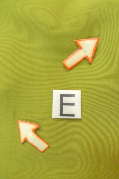 画像18: O1225C 女性用 女の子用着物   シルク（正絹） 薄いオリーブ,  ぼたん 【中古】【USED】【リサイクル】 ★★★☆☆【O1225C】 (18)