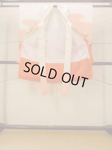 画像2: O1225F 女性用 女の子用着物   シルク（正絹） 白,  菊 【中古】【USED】【リサイクル】 ★☆☆☆☆【O1225F】 (2)