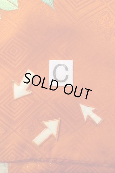 画像18: O1225F 女性用 女の子用着物   シルク（正絹） 白,  菊 【中古】【USED】【リサイクル】 ★☆☆☆☆【O1225F】 (18)