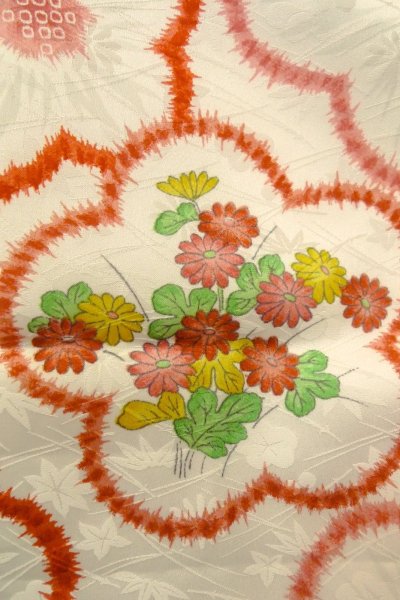 画像5: O1225K 女性用 女の子用着物   化繊 白,  菊 【中古】【USED】【リサイクル】 ★★☆☆☆【O1225K】 (5)