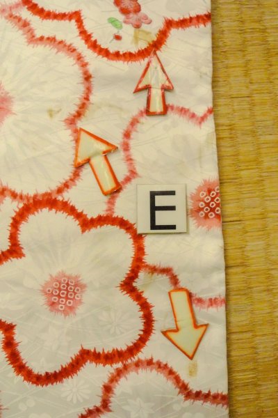 画像18: O1225K 女性用 女の子用着物   化繊 白,  菊 【中古】【USED】【リサイクル】 ★★☆☆☆【O1225K】 (18)