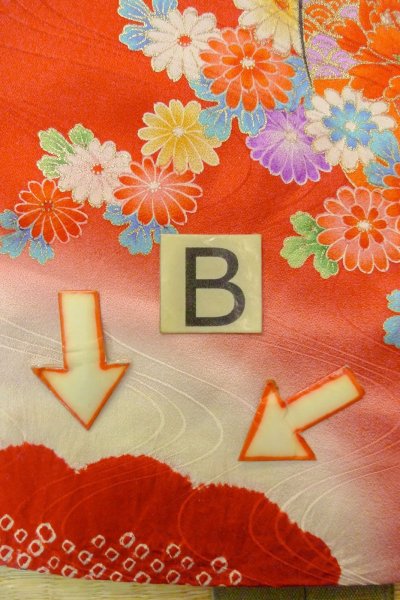 画像15: O1225L 女性用 女の子用着物   シルク（正絹） 光沢のある赤色,  ぼたん 【中古】【USED】【リサイクル】 ★★★☆☆【O1225L】 (15)