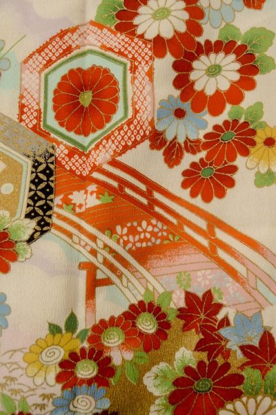 画像7: O1225M 女性用 女の子用着物   シルク（正絹） 白,  ぼたん 【中古】【USED】【リサイクル】 ★★★☆☆【O1225M】 (7)