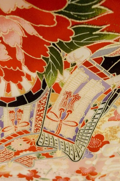 画像10: O1225N 女性用 女の子用着物   化繊 鮮やか赤色,  桜 【中古】【USED】【リサイクル】 ★★★☆☆【O1225N】 (10)