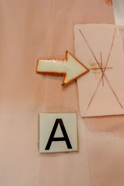 画像15: O1225N 女性用 女の子用着物   化繊 鮮やか赤色,  桜 【中古】【USED】【リサイクル】 ★★★☆☆【O1225N】 (15)