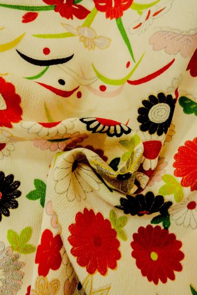 画像12: O1225P 女性用 女の子用着物   シルク（正絹） アイボリー,  菊 【中古】【USED】【リサイクル】 ★★☆☆☆【O1225P】 (12)