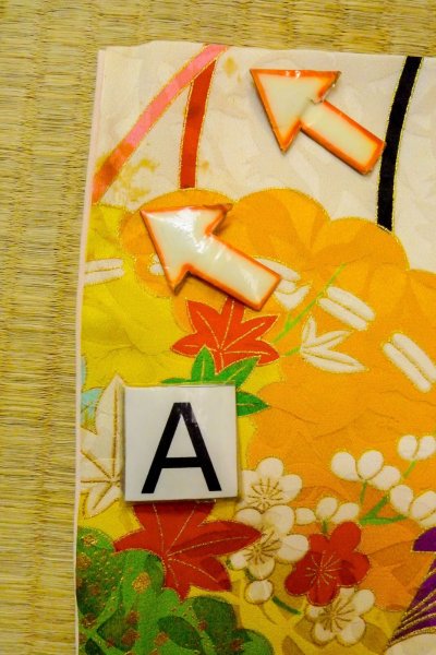 画像13: O1225S 女性用 女の子用着物   シルク（正絹） 白,  ぼたん 【中古】【USED】【リサイクル】 ★★☆☆☆【O1225S】 (13)