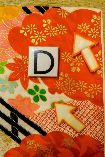 画像16: O1225S 女性用 女の子用着物   シルク（正絹） 白,  ぼたん 【中古】【USED】【リサイクル】 ★★☆☆☆【O1225S】 (16)