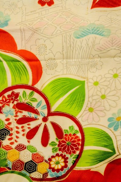 画像7: O1225U 女性用 女の子用着物   シルク（正絹） オフ　ホワイト,  桜 【中古】【USED】【リサイクル】 ★★☆☆☆【O1225U】 (7)
