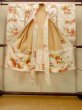 画像2: O1225V 女性用 女の子用着物   シルク（正絹） 光沢のある白,  菊 【中古】【USED】【リサイクル】 ★★★☆☆【O1225V】 (2)