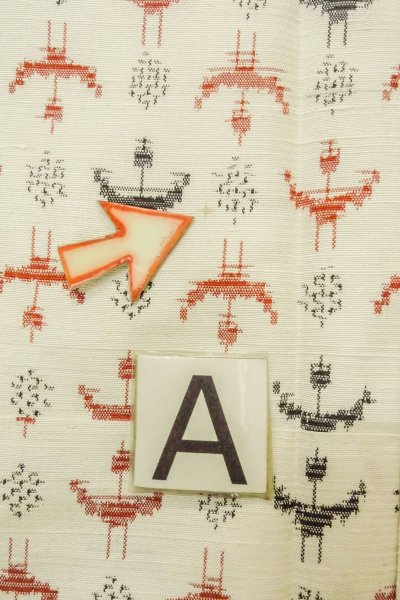 画像14: O1226A 女性用 紬   シルク（正絹） アイボリー,  十字 【中古】【USED】【リサイクル】 ★★★☆☆【O1226A】 (14)