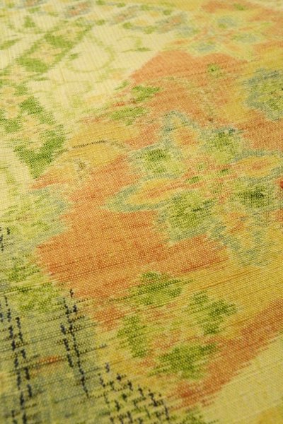 画像10: O1226B 女性用 紬   シルク（正絹） 淡い黄色,  花 【中古】【USED】【リサイクル】 ★★★★☆【O1226B】 (10)
