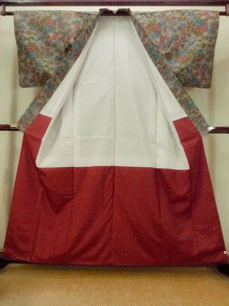 画像2: O1226D 女性用 紬   シルク（正絹） 淡い灰色がかったマルチカラー,  花 【中古】【USED】【リサイクル】 ★★★★☆【O1226D】 (2)