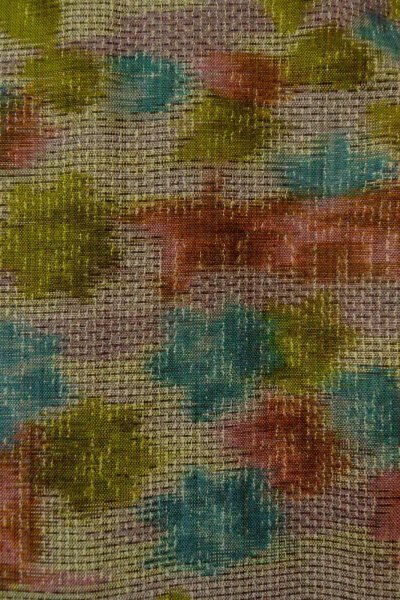 画像7: O1226D 女性用 紬   シルク（正絹） 淡い灰色がかったマルチカラー,  花 【中古】【USED】【リサイクル】 ★★★★☆【O1226D】 (7)