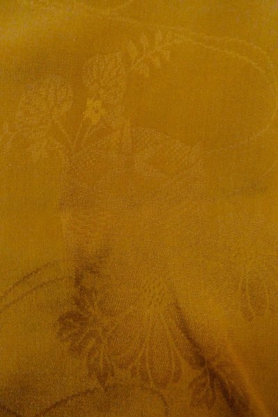 画像10: P0109A 女性用 留袖   シルク（正絹） 薄い茶色,  花 【中古】【USED】【リサイクル】 ★☆☆☆☆【P0109A】 (10)