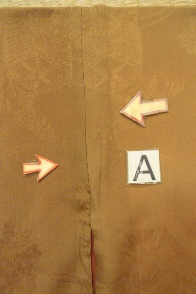 画像19: P0109A 女性用 留袖   シルク（正絹） 薄い茶色,  花 【中古】【USED】【リサイクル】 ★☆☆☆☆【P0109A】 (19)