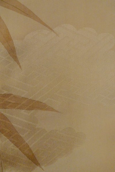 画像11: P0109B 女性用 留袖   シルク（正絹） 淡い茶色,  花 【中古】【USED】【リサイクル】 ★★☆☆☆【P0109B】 (11)