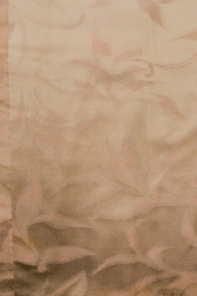 画像4: P0109C 女性用 羽織   シルク（正絹） 薄い灰色がかった桃色,  唐草 【中古】【USED】【リサイクル】 ★★☆☆☆【P0109C】 (4)
