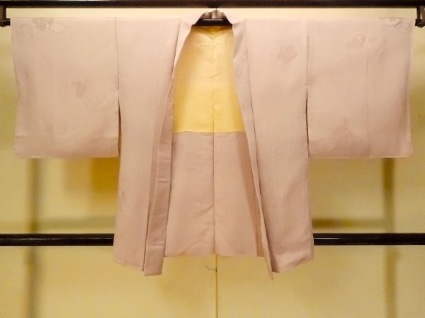 画像1: P0109J 女性用 羽織   シルク（正絹） 薄い桃色,  【中古】【USED】【リサイクル】 ★★★★☆【P0109J】 (1)