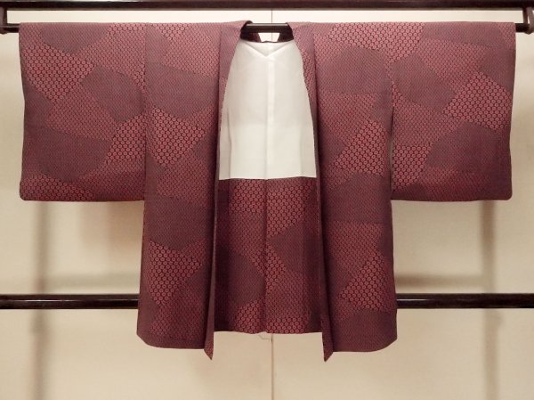 画像1: P0109U 女性用 羽織   シルク（正絹） 黒,  花 【中古】【USED】【リサイクル】 ★★★★☆【P0109U】 (1)