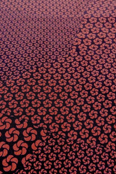 画像9: P0109U 女性用 羽織   シルク（正絹） 黒,  花 【中古】【USED】【リサイクル】 ★★★★☆【P0109U】 (9)