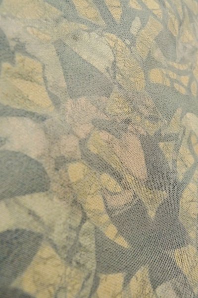 画像9: P0109W 女性用 羽織   シルク（正絹） 薄い灰色がかった水色,  抽象的模様 【中古】【USED】【リサイクル】 ★★☆☆☆【P0109W】 (9)