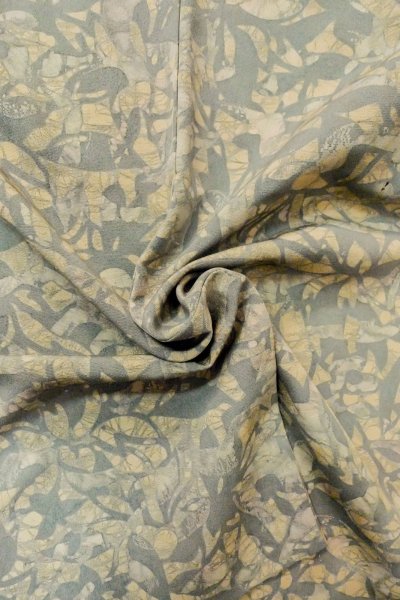 画像11: P0109W 女性用 羽織   シルク（正絹） 薄い灰色がかった水色,  抽象的模様 【中古】【USED】【リサイクル】 ★★☆☆☆【P0109W】 (11)