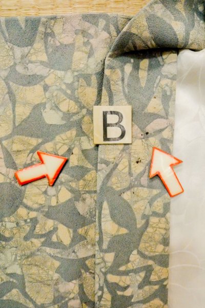 画像15: P0109W 女性用 羽織   シルク（正絹） 薄い灰色がかった水色,  抽象的模様 【中古】【USED】【リサイクル】 ★★☆☆☆【P0109W】 (15)