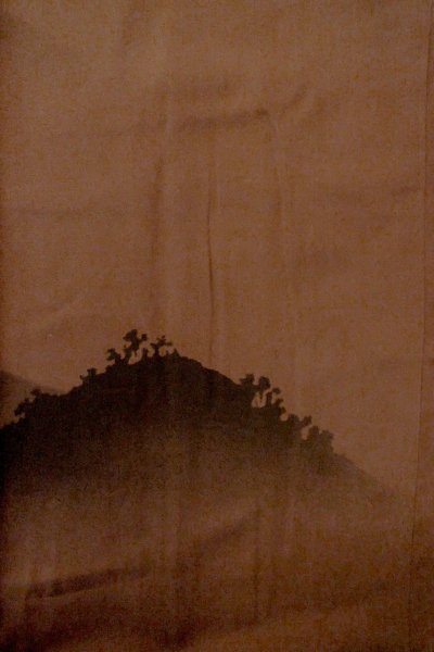 画像4: P0109X 女性用 羽織   シルク（正絹） 深い茶色みえんじ,  山 【中古】【USED】【リサイクル】 ★★★☆☆【P0109X】 (4)