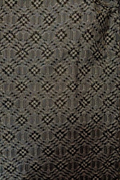 画像3: P0110A 女性用 羽織   シルク（正絹） 黒,  幾何学模様 【中古】【USED】【リサイクル】 ★★★☆☆【P0110A】 (3)