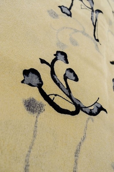 画像6: P0110B 女性用 羽織   シルク（正絹） 灰色がかったベージュ,  花 【中古】【USED】【リサイクル】 ★★★☆☆【P0110B】 (6)