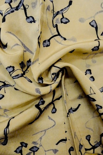 画像10: P0110B 女性用 羽織   シルク（正絹） 灰色がかったベージュ,  花 【中古】【USED】【リサイクル】 ★★★☆☆【P0110B】 (10)