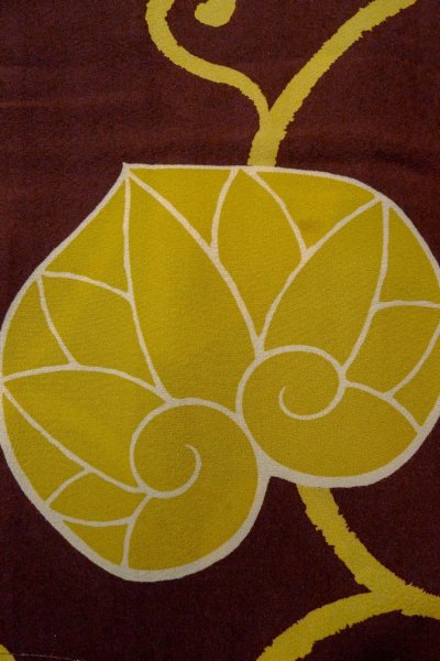 画像7: P0120D 女性用 羽織   シルク（正絹） 深いえんじ,  唐花 【中古】【USED】【リサイクル】 ★★☆☆☆【P0120D】 (7)