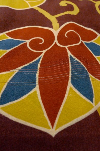 画像10: P0120D 女性用 羽織   シルク（正絹） 深いえんじ,  唐花 【中古】【USED】【リサイクル】 ★★☆☆☆【P0120D】 (10)