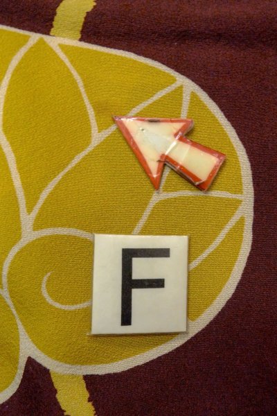 画像20: P0120D 女性用 羽織   シルク（正絹） 深いえんじ,  唐花 【中古】【USED】【リサイクル】 ★★☆☆☆【P0120D】 (20)